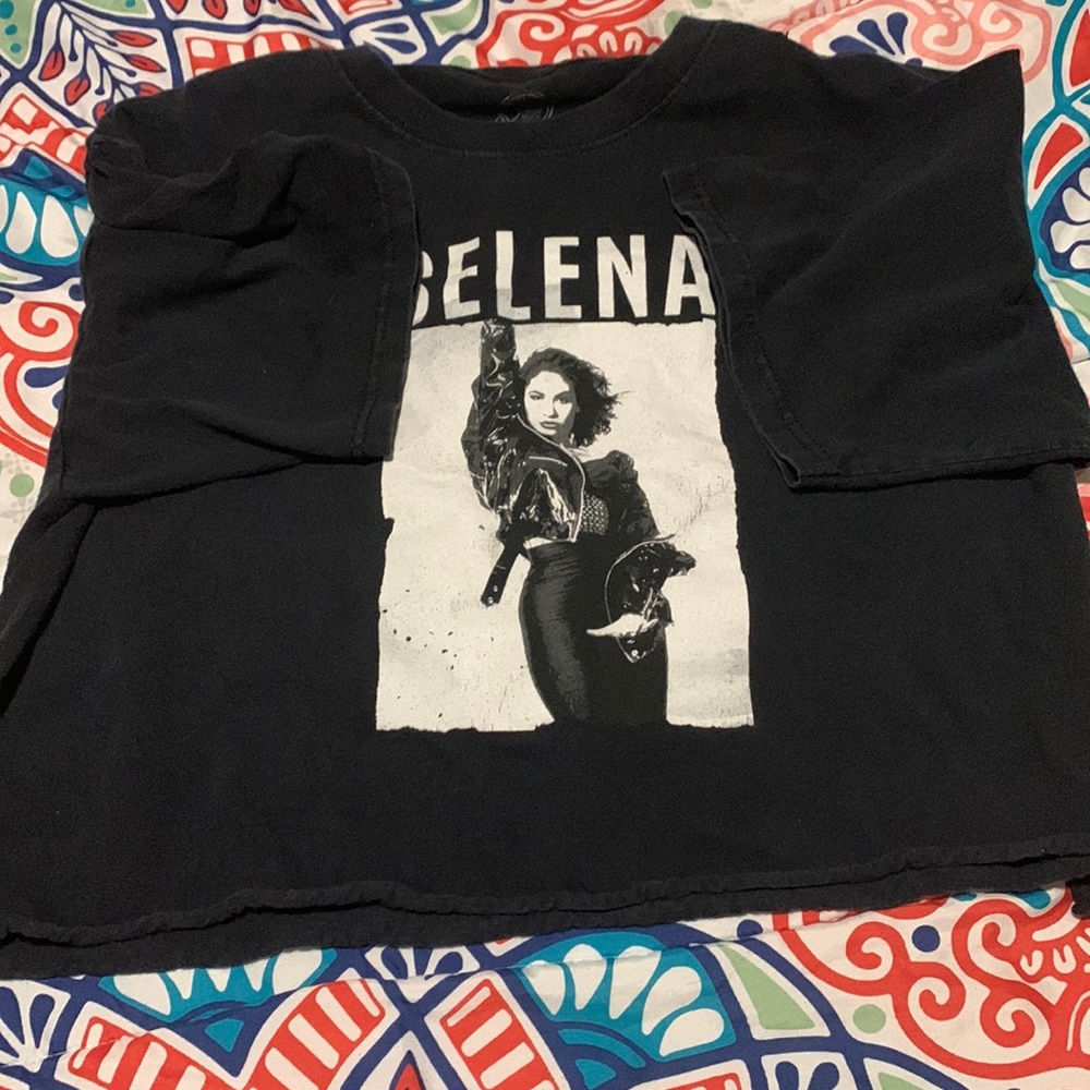 Selena crop top